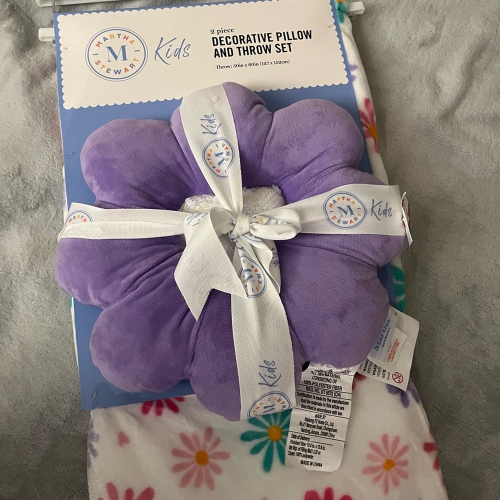 Martha Stewart Kids Purple Flower Pillow and Floral Throw Set